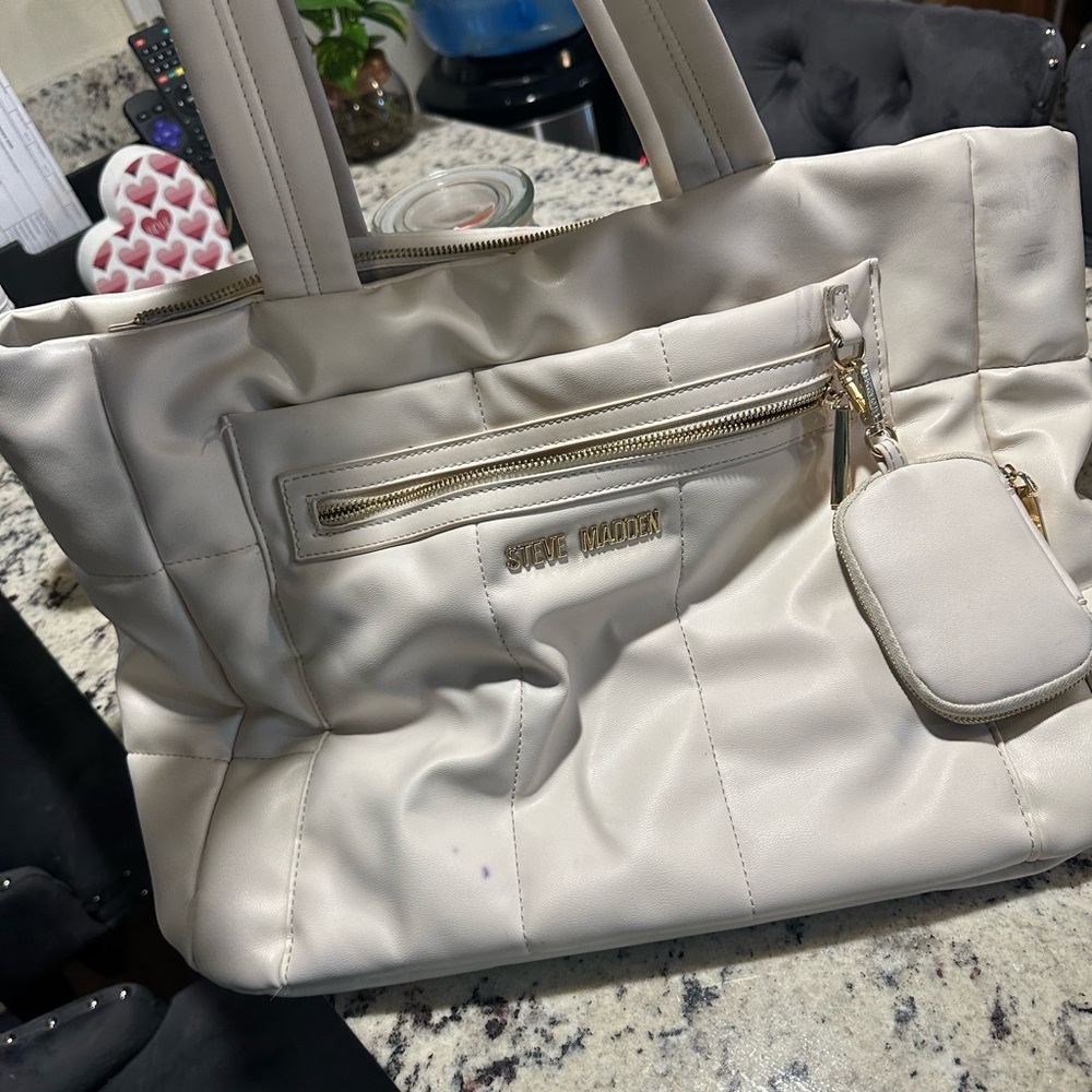 Steve Madden puffer tote bag